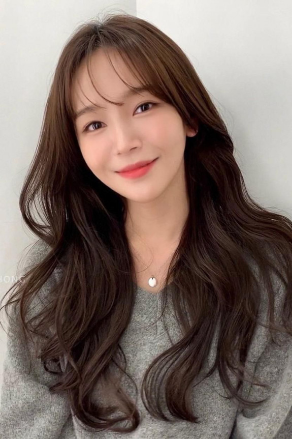 30+ Cute Korean Wispy Bangs Long Hairstyles — Layered Long Hair + Long Bangs