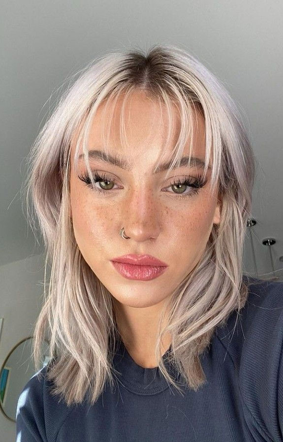 40 BEST Ways To Wear Wispy Bangs 2022 — Metallic Grey Face-Framing Layers