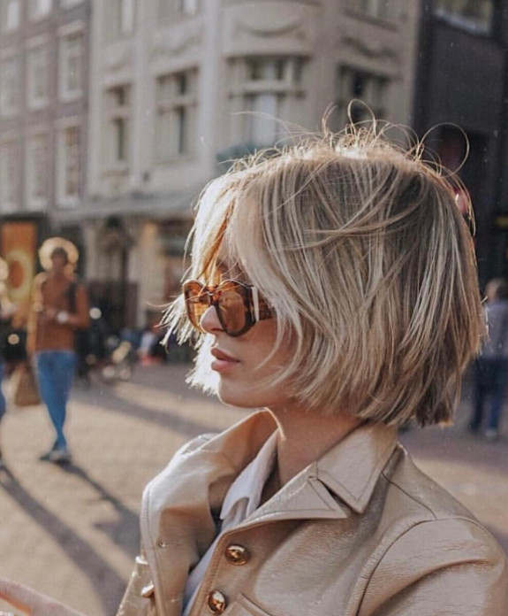 48 Chic Bob Hairstyles & Haircuts — French Blonde Bob Hairstyle