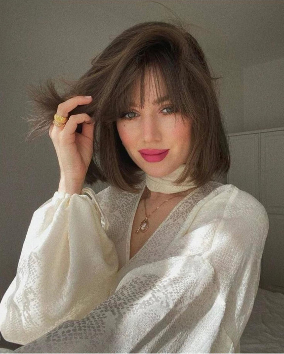 48 Chic Bob Hairstyles & Haircuts — Bob Hairstyle with Wispy Bangs