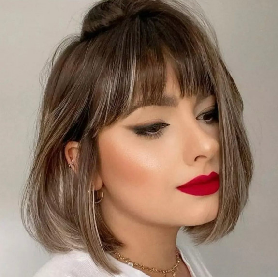 48 Chic Bob Hairstyles & Haircuts — Mushroom Brown Bob Haircut with Bangs