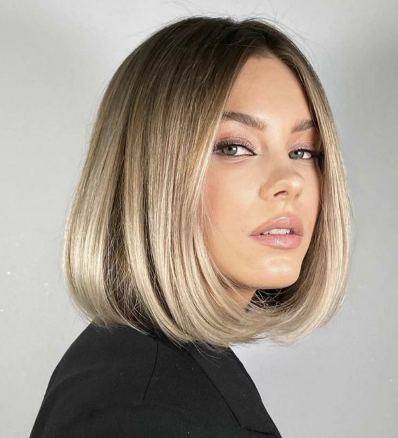 41 Cute French Bob Haircuts — Golden Blonde French Bob