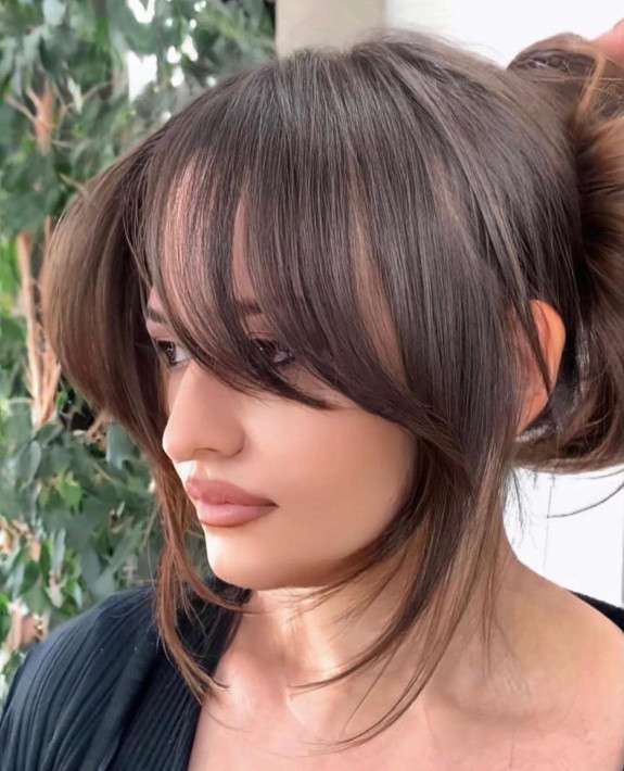 50 Cute Ways To Wear Curtain Bangs — Brunette with Bangs