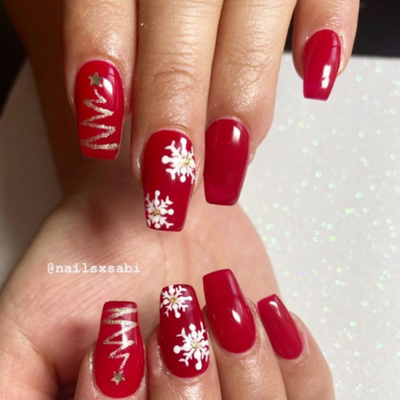 30 Red Festive Nail Designs  — 13