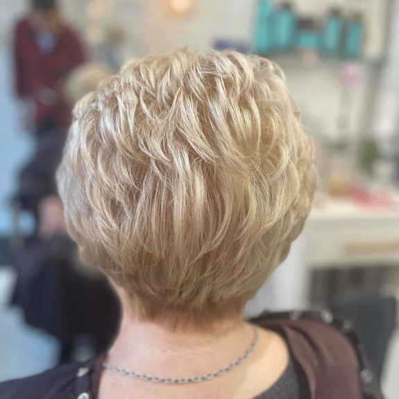 49 Youthful Hairstyles for Women over 50 — 46