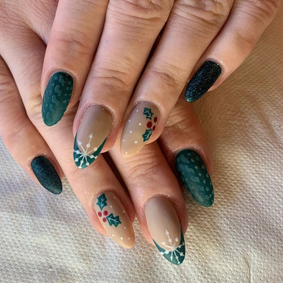 31 Green Christmas Nail Designs  — Green & Nude Festive Nails