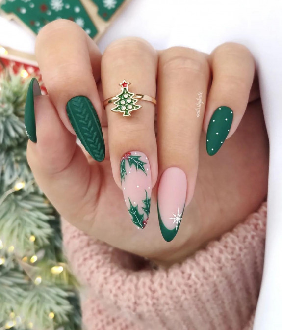 29+ Cute Christmas Nail Designs — Holly + Green Sweater Nails