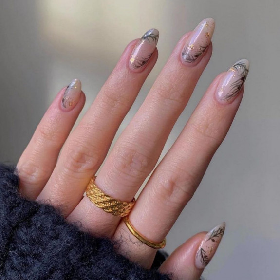 29+ Cute Christmas Nail Designs — Glitter Greenery Sheer Nails