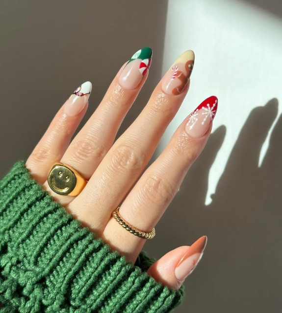 29+ Cute Christmas Nail Designs — Fun Festive Tip Nails