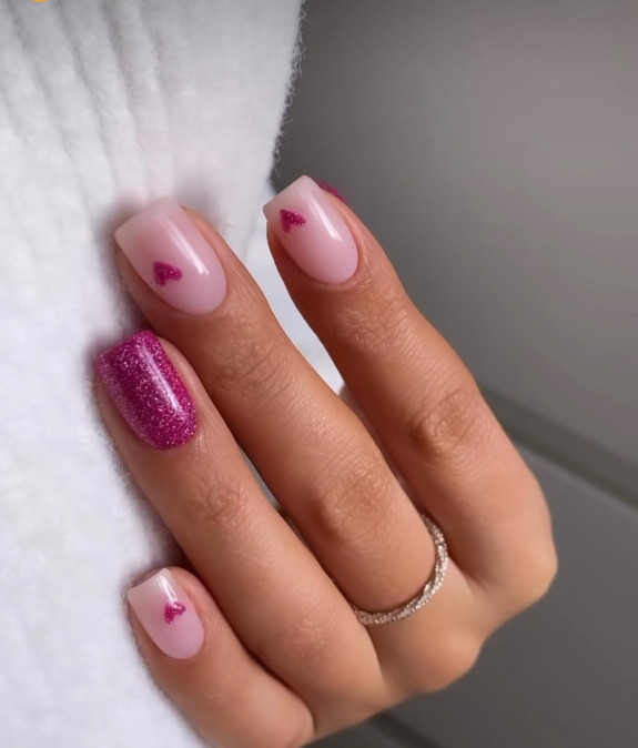 30 Love Heart Valentines Nails — Shimmery Magenta Valentines Nails