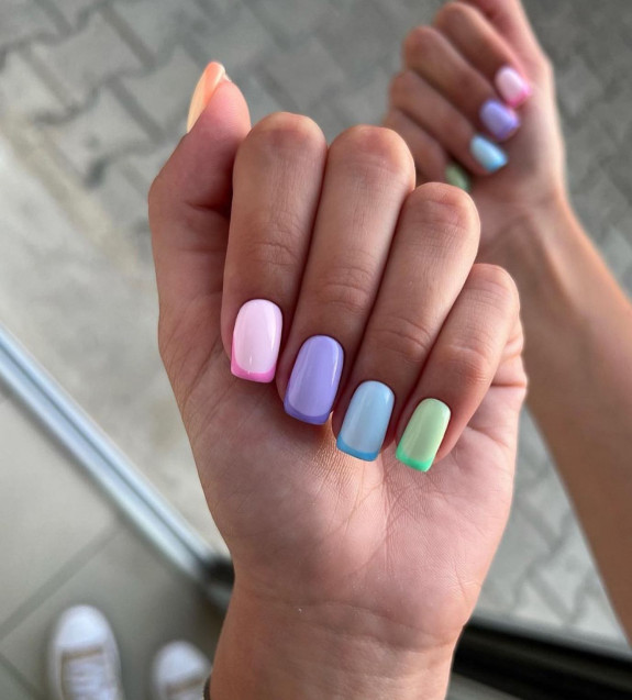 30 Cute Short Nail Ideas To Wear In 2023  — Pastel Two-Toned Nails