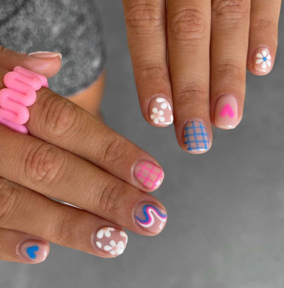 30 Cute Short Nail Ideas To Wear In 2023  — Flower,  Heart & Pastel Squiggle Nails