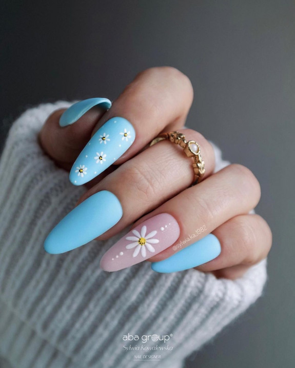 Daisy Blue Almond Nails