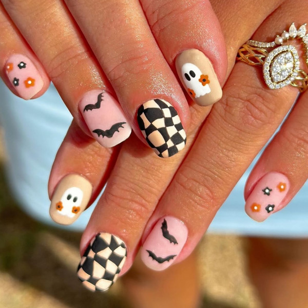 40 Hauntingly Beautiful Halloween Nail Ideas : Whimsical Halloween Vibes