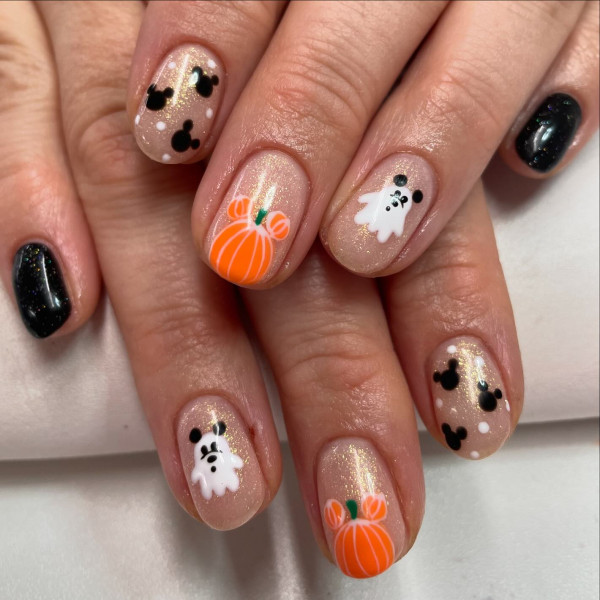 40 Spooky Short to Medium Halloween Nail Ideas : Spooky Mickey Magic