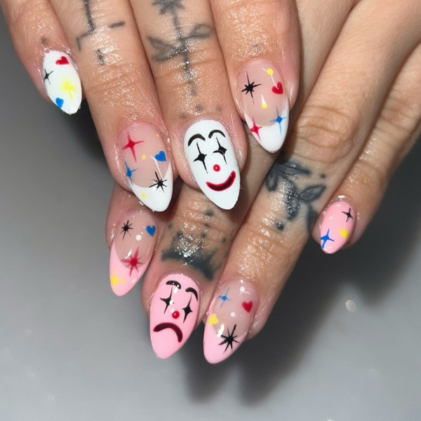 40 Spooky Short to Medium Halloween Nail Ideas : Carnival Clown Vibes