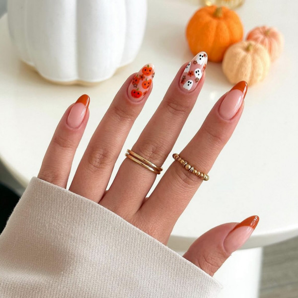 40 Hauntingly Beautiful Halloween Nail Ideas : Pumpkin Patch & Ghostly Charm