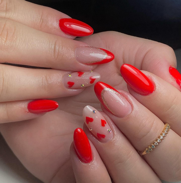 Romantic Red Valentine’s Nails with Red Hearts, Best Valentine's Day Nails ideas, Valentine's Nails, Valentine nails, Valentine's day nails, cute Valentine's nail art