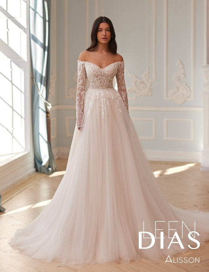  Bride in modern sculpted bodice with sheer mesh panel
