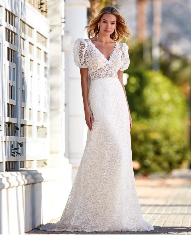 Sleek crepe gown with minimal detailing
